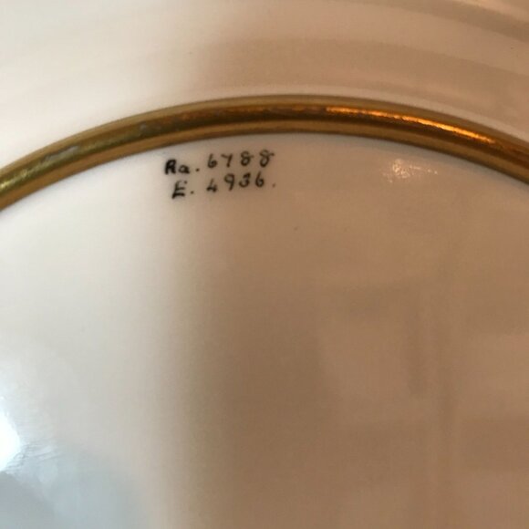 Antique English Raised Guilt Gold & Cream Royal Doulton Dinner Plate - Picture 5 of 7